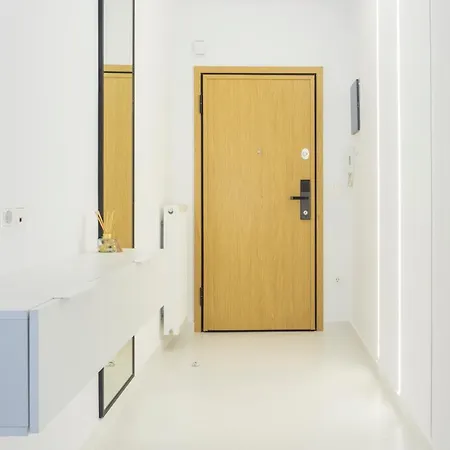 Apartman New Modern Style Next To The Train Station *
