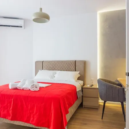 Apartman New Modern Style Next To The Train Station *