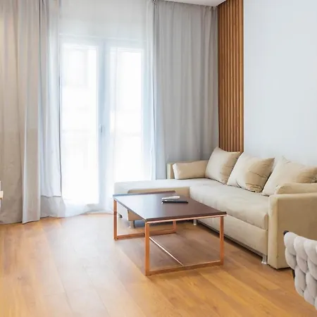 New Modern Style Next To The Train Station * Thessaloníki